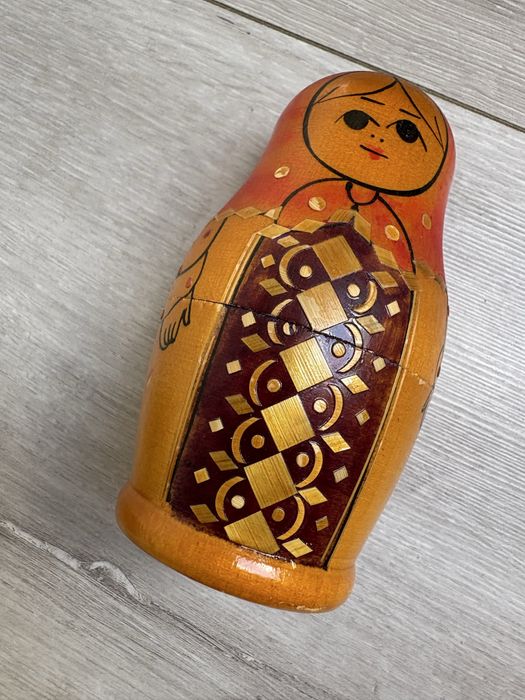 Matrioszka  kolekcjoner drewniana lalka stempel