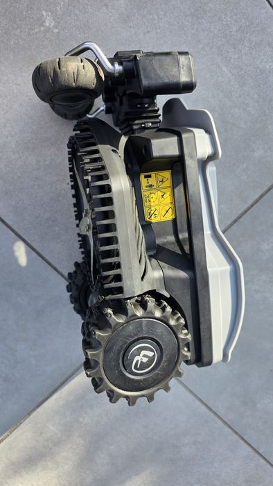 Robot koszacy Wiper IKE 13S