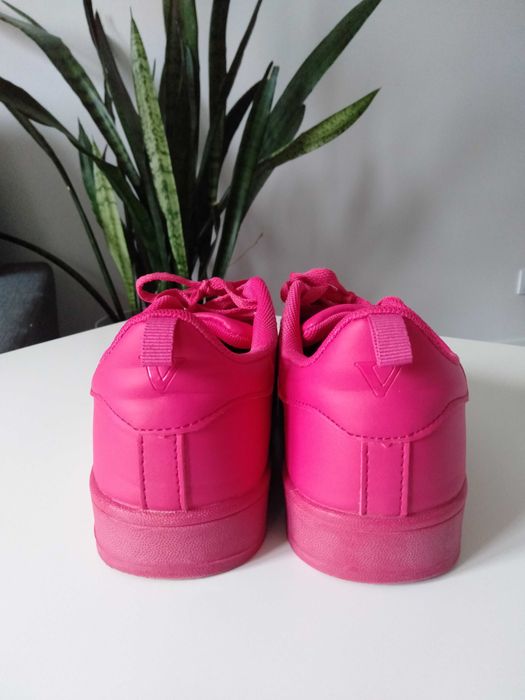 !Bardzo dobry! Sneakersy różowe! 39