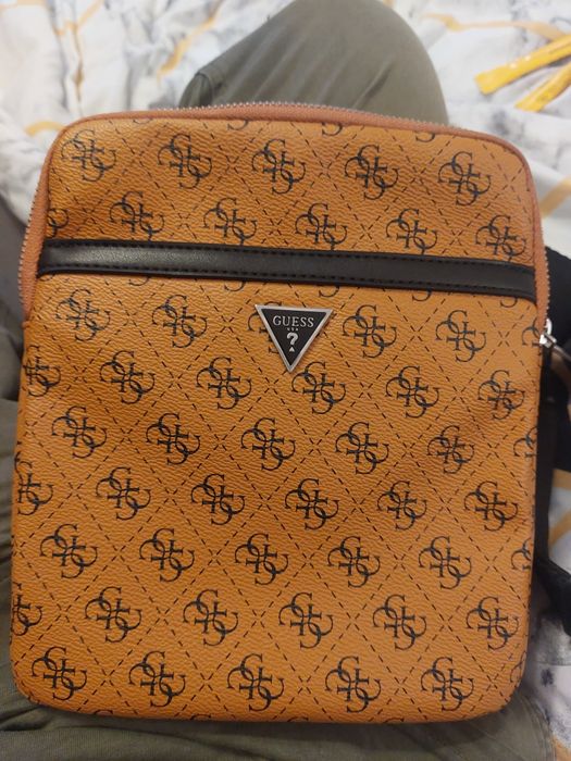Listonoszka GUESS jak nowa