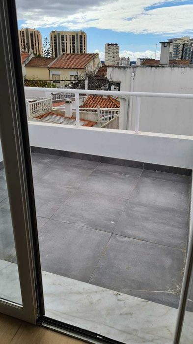 Quarto em Lisboa, na Ajuda.