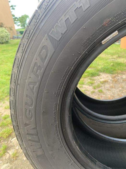 2x zima  Nexen BUS 235/65/16C