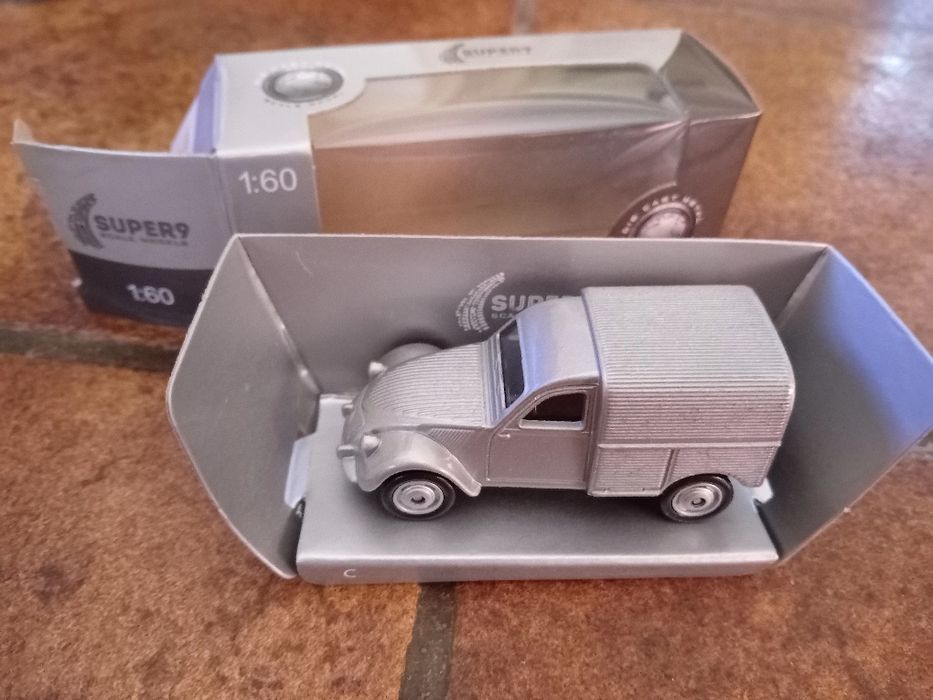 Citroën + vw (pão forma) + renault 4l, escala 1/60