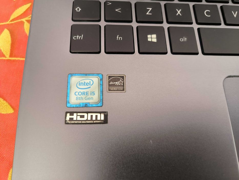 Asus UX430 - i5 (8ª Geração)+8Gb+256Gb (M.2)