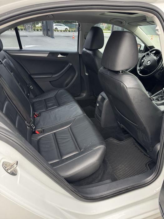 Volkswagen jetta 2015 года