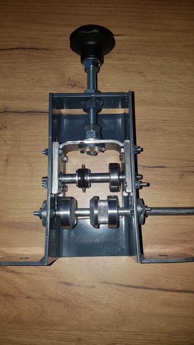 Odizolowywacz do kabli-korowarka