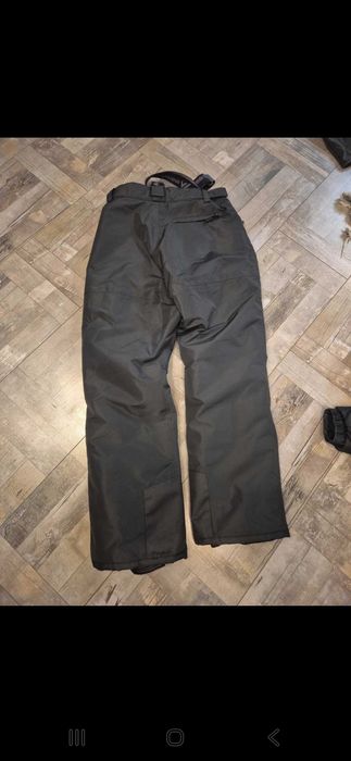 Kombinezon narciarski