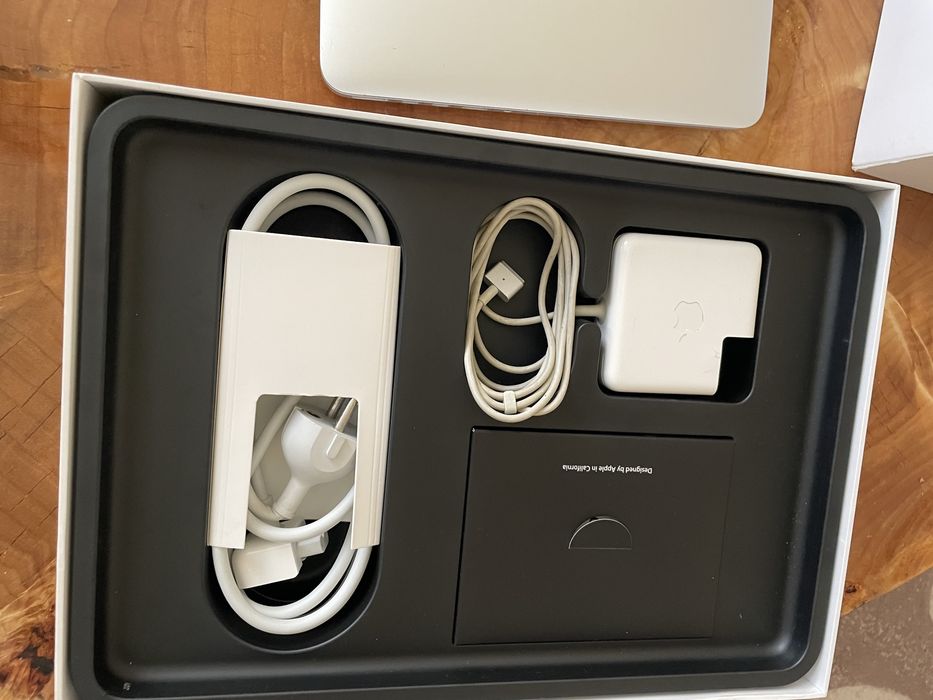MacBook Pro Retina 13” (Early 2015) – i7 / 16 GB RAM