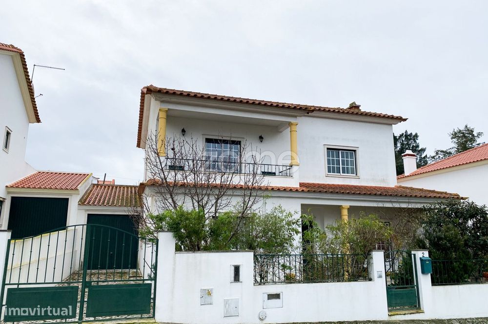 Moradia T4 com Garagem – Chamusca, Santarém