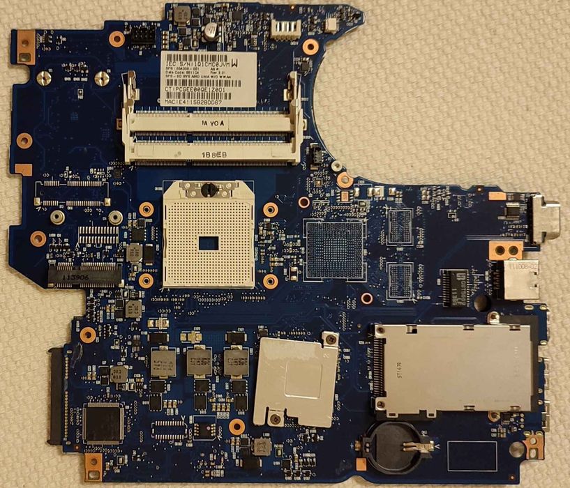 Материнська плата під відновлення