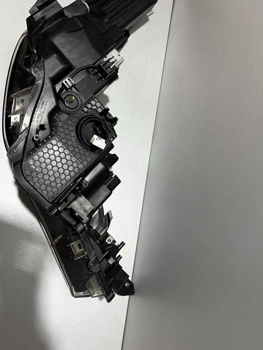 Фара передня ліва Toyota C-HR Тойота full led LHD лед