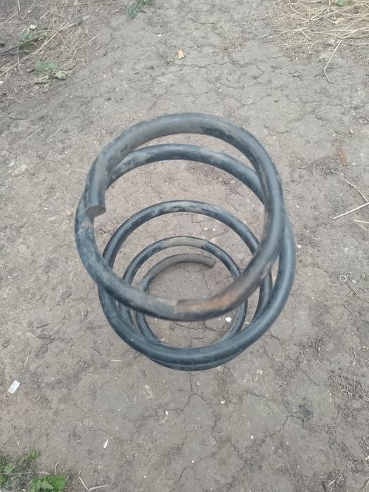 Передняя пружина BMW e39