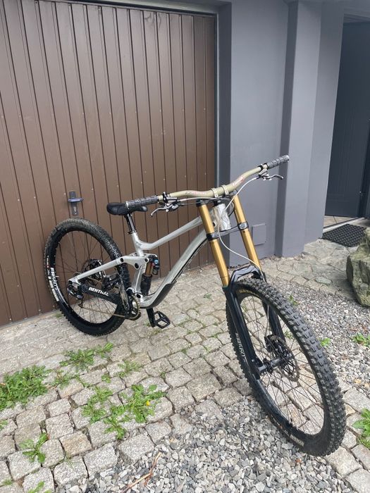 Rower zjazdowy DH zjazdowka  Scott gambler fox 49 kashima grip2hope v4