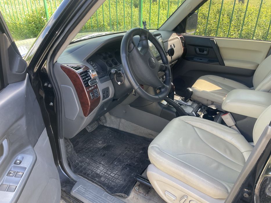 Продам автомобиль Mitsubishi Pajero Wagon