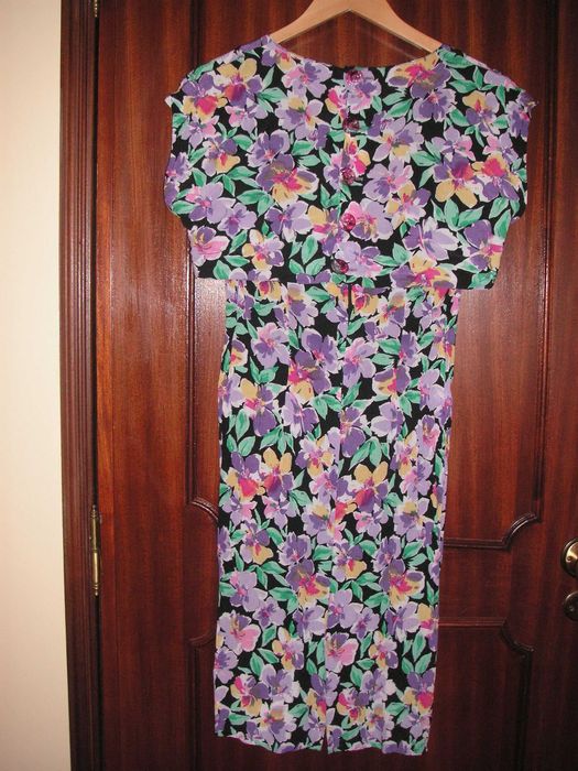 Vestido Crepon e Casaquinhas de Crepon e Algodão