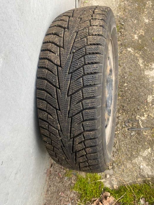 Зимові колеса 175/65 R14 на дисках Hankook / Pirelli