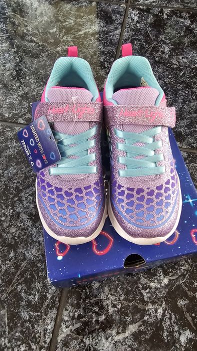 Nowe Skechers rozm.33