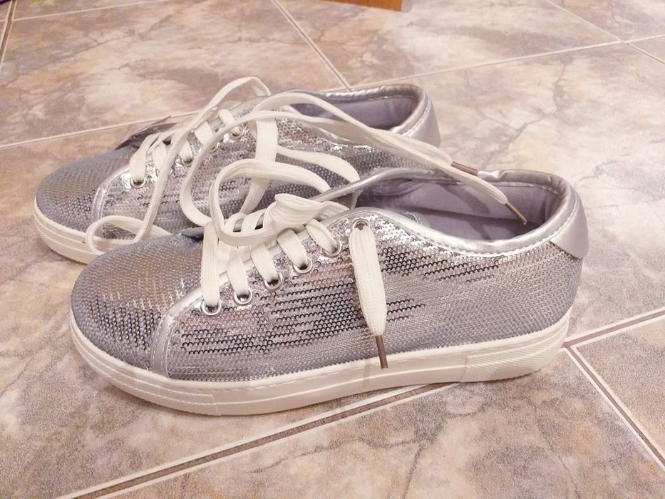 Nowe z metką trampki buty Jeny Fairy