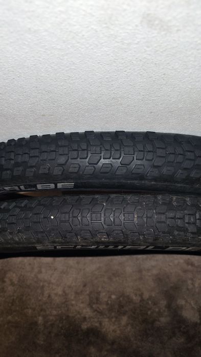 2 Pneus Schwalbe 29” + 2 Câmaras de Ar