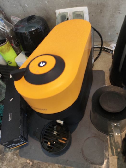 Máquina nespresso como nova sem caixa