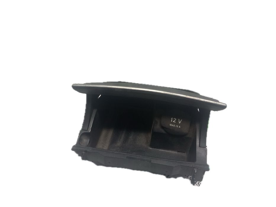 Cinzeiro MERCEDES-BENZ Classe C (W203)