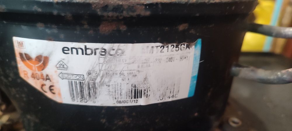 Компрессор с холодильного ларя Embraco MT 2125 CK