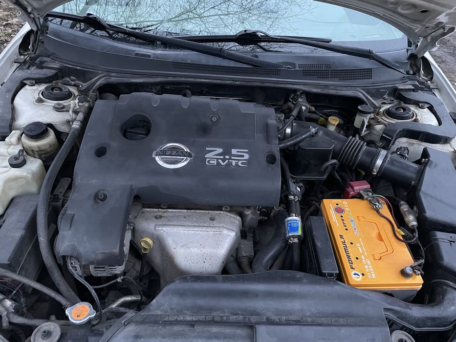Автомобіль Nissan Altima 2005 рік 2.5s двигун газ/бензин з оформленням без проблем