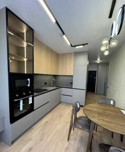 ПРОДАМ 1к квартиру Варшавський 2 Олеся 9А Дорогий ремонт/техніка/меблі