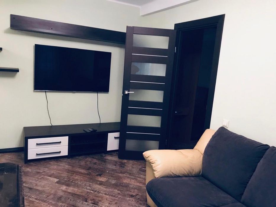 Печерськ, м.Арсенальна,Кловський узвіз!!