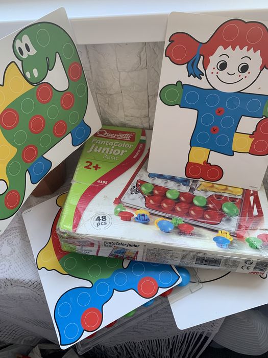 Іграшки з дерева і мозаїка