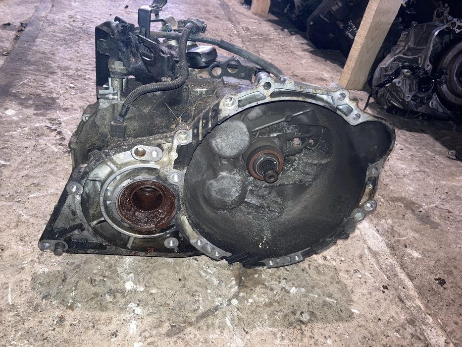 МКПП коробка передач HYUNDAI TUCSON 1 2004-2010 2,0 CRDI 16V ДЕФЕКТ