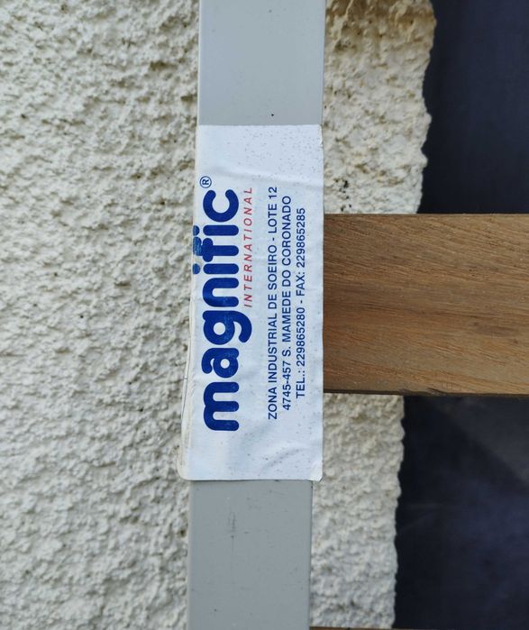 Estrado para cama de casal, usado em bom estado