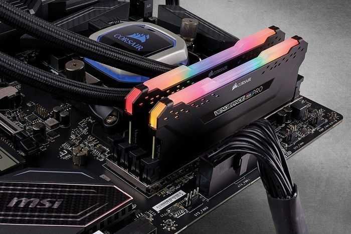 Pamięć Corsair VENGEANCE® RGB PRO 32GB