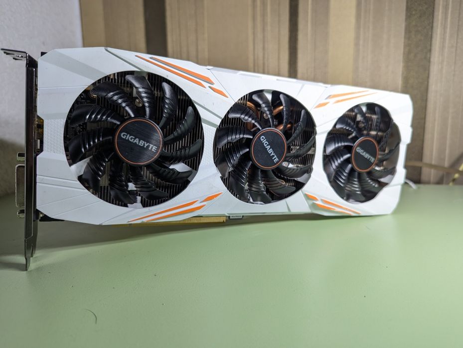 Відеокарта GIGABYTE GTX 1080 TI 11GB як RTX 3070 3060
