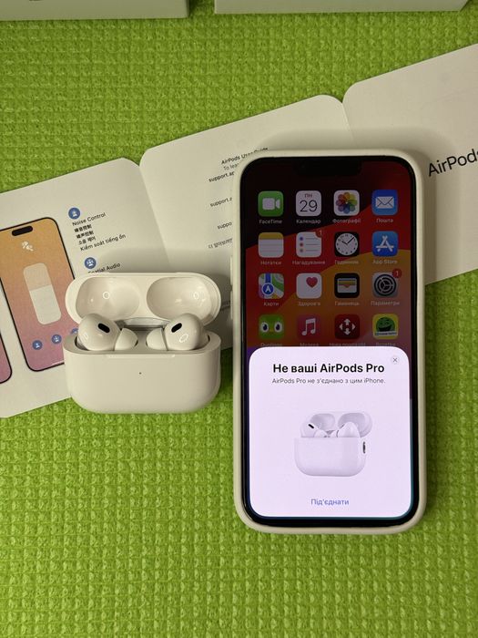 Навушники Apple Airpods Pro 2 Generation з шумозаглушенням