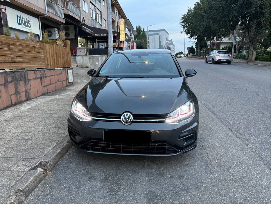 Volkswagen VII Golf GTI