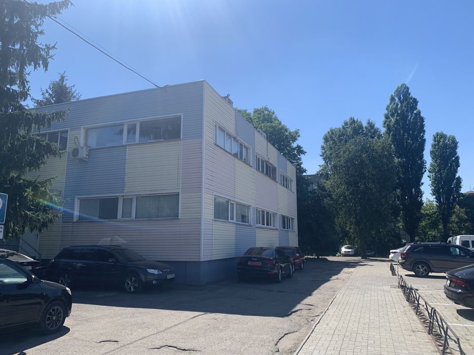 Частина офісного приміщення