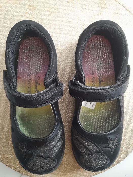 Sprzedam balerinki r.31 skorzane mało używane George