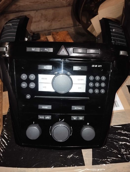 Radio CD 30 MP3 monitor opel zafira B