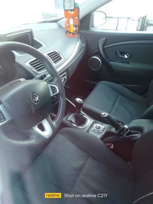 Продам Рено Меган выпуск 2012