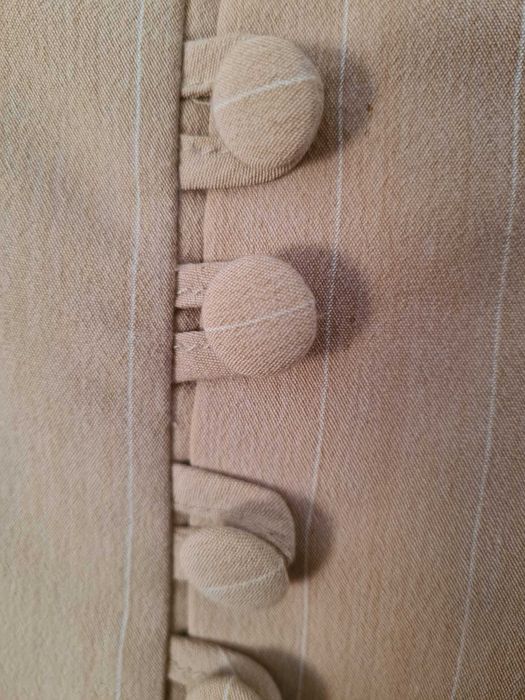 Saia comprida, tecido fino