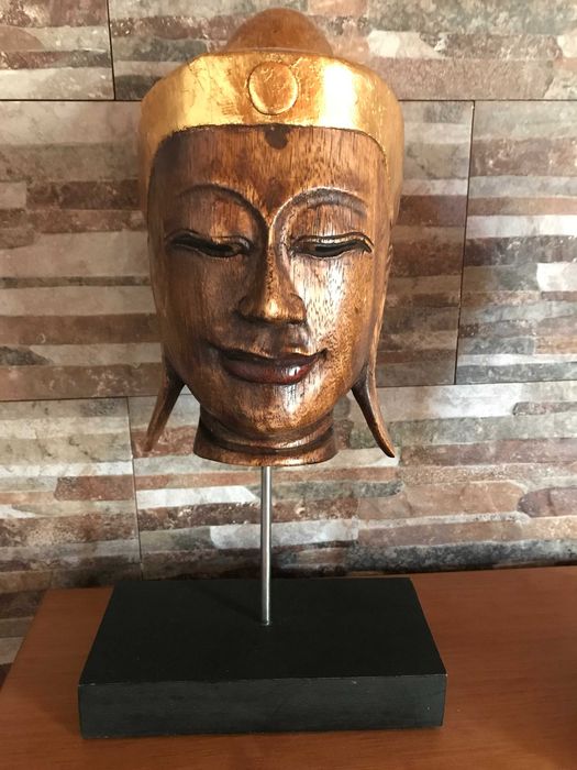 Estátuas  - cabeça de Buda