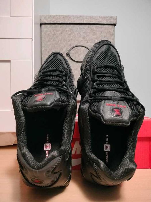Buty czarne rozmiar 43