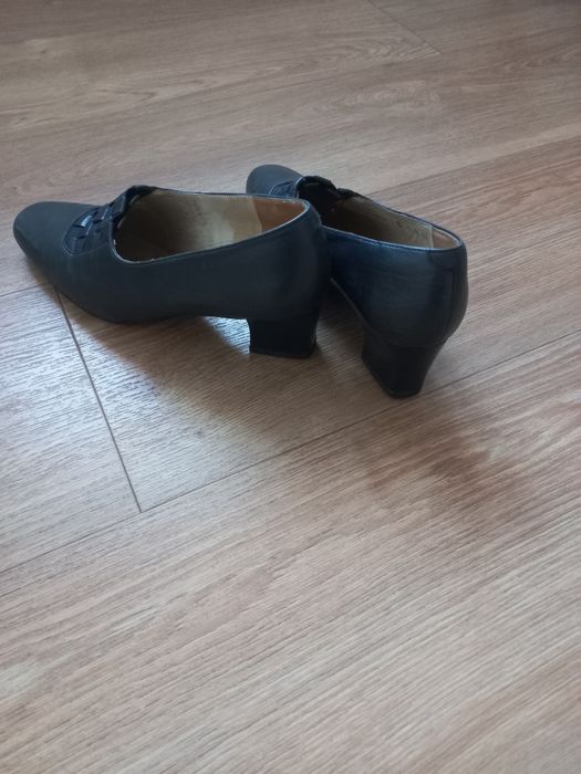 Półbuty damskie,  skóra,granatowe rozmiar 38
