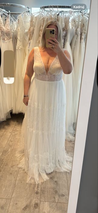 sukienka slubna rozmiar 46