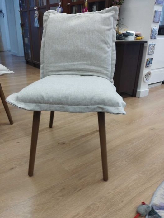 Sprzedam 6 krzeseł Ikea model Klinten
