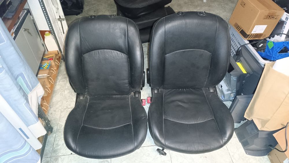 Bancos Peugeot 206 em pele