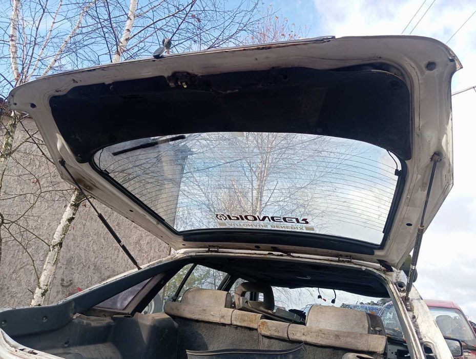 Кришка багажника Mazda 626 gc ляда задня мазда 626 жц хечбек