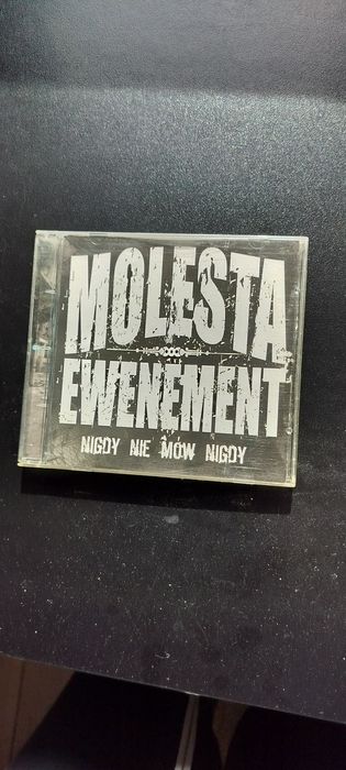Molesta - Nigdy nie mów nigdy 1 wydanie