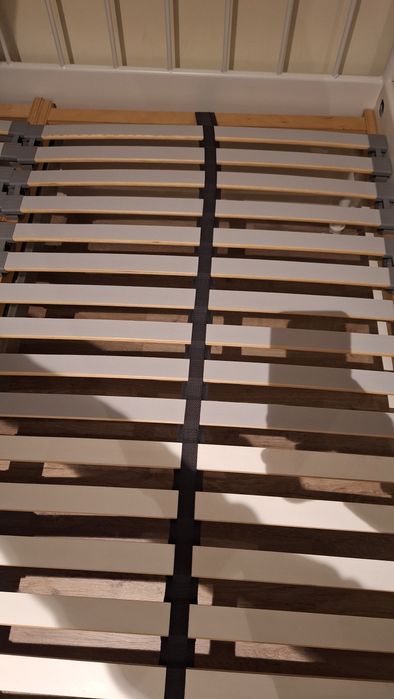 Estrutura + estrado de cama IKEA